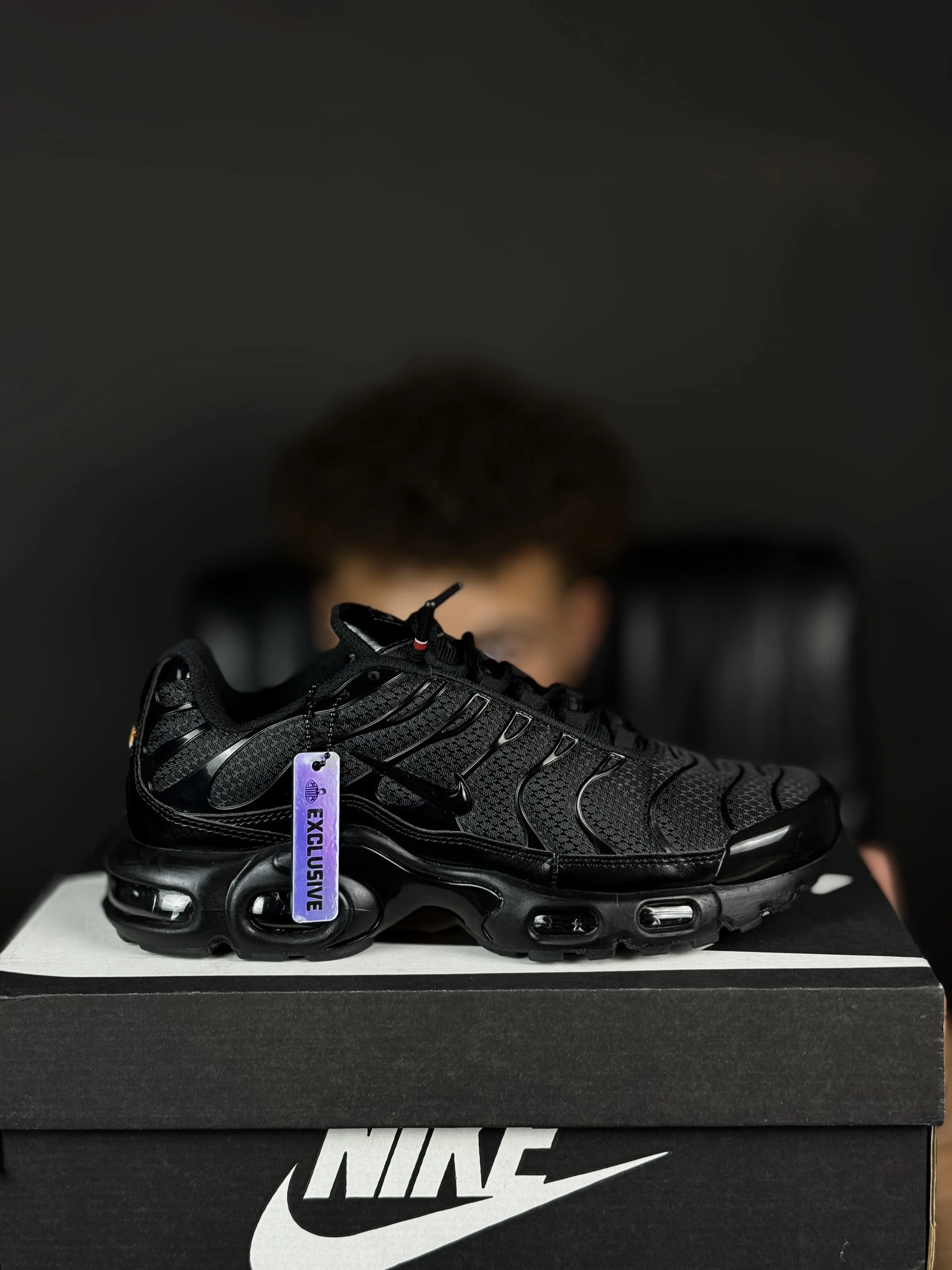  BLACK BLACK EXCLUSIVE 2026