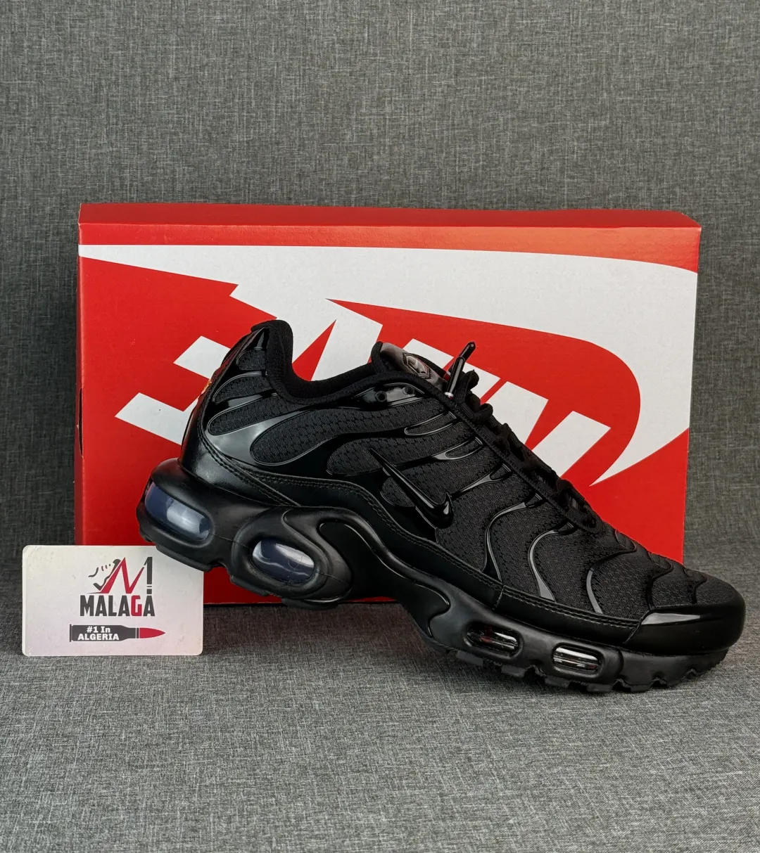 NEW - BLACK BLACK EXCLUSIVE