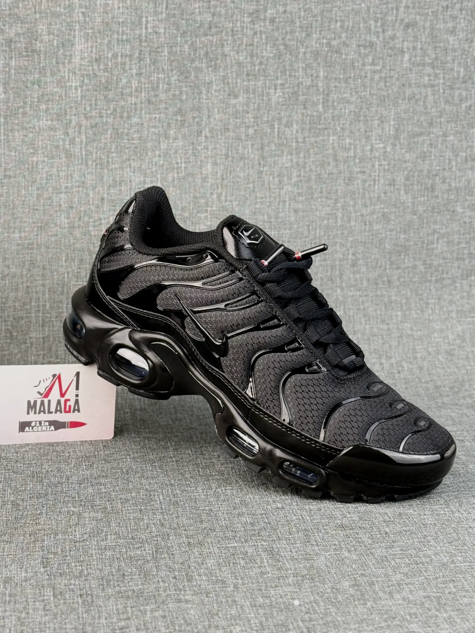 (TN BLACK BLACK (6300